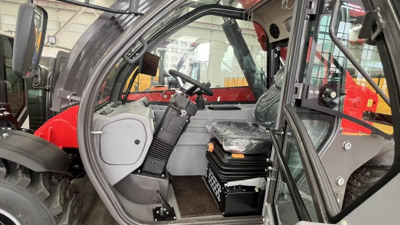 T2500 telehandler